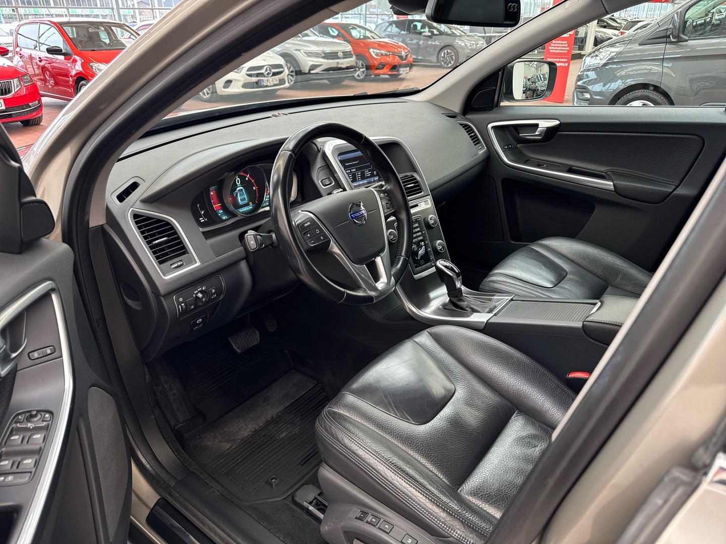 VOLVO XC60 2014