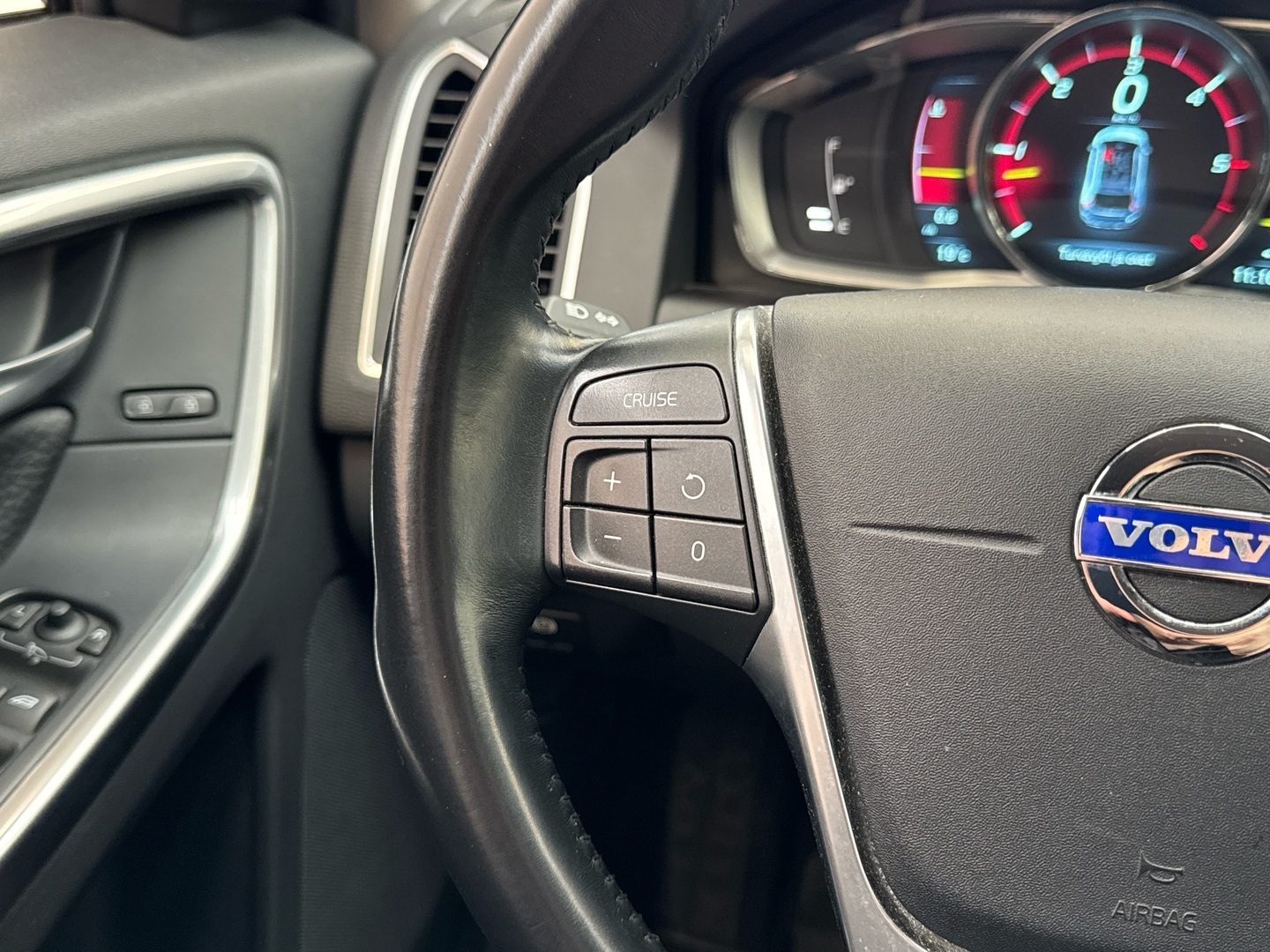 VOLVO XC60 2014