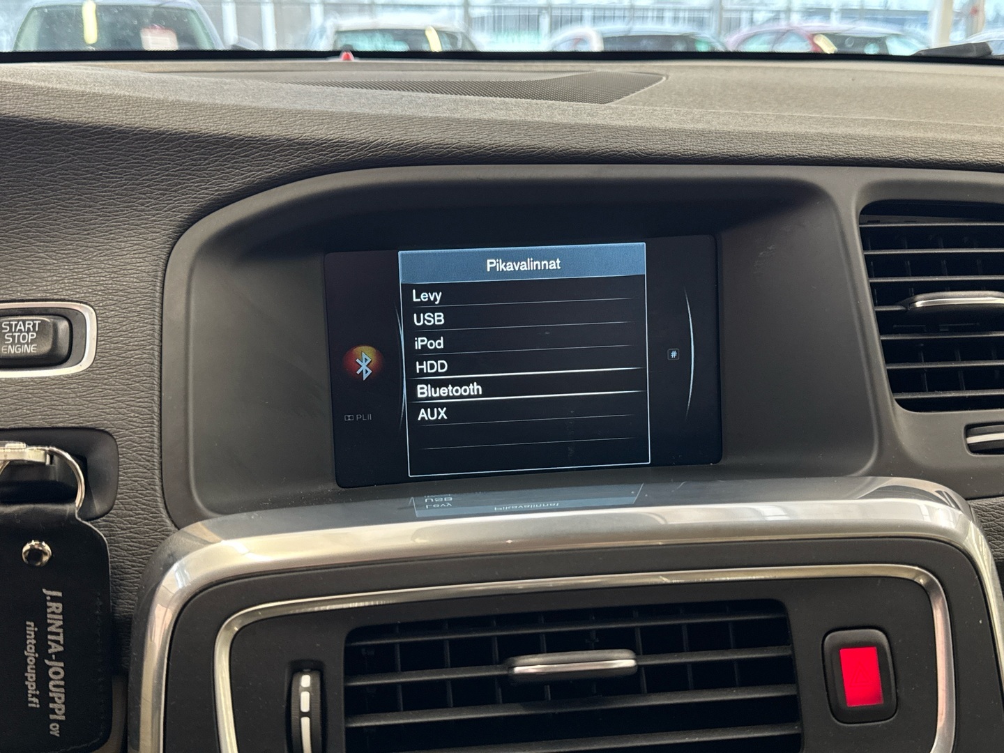 VOLVO V60 Cross Country 2016