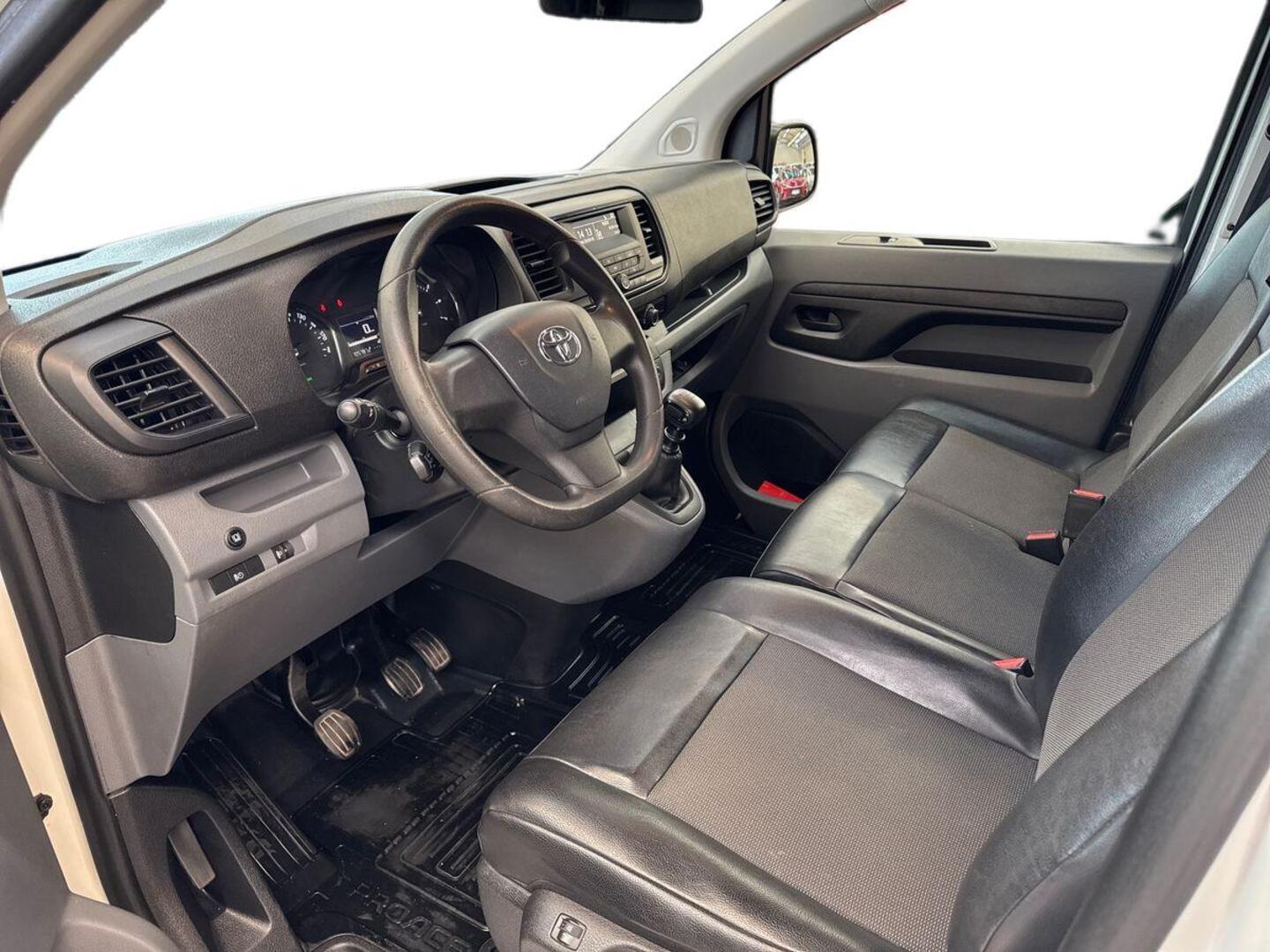 TOYOTA Proace 11
