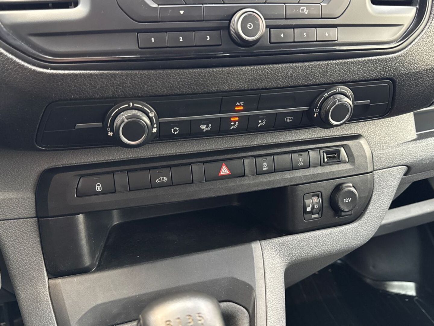 TOYOTA Proace 17