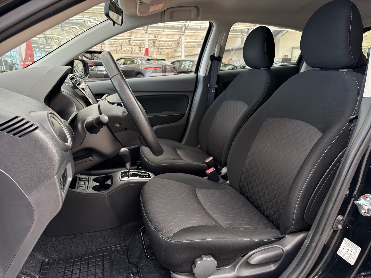 MITSUBISHI Space Star 2023