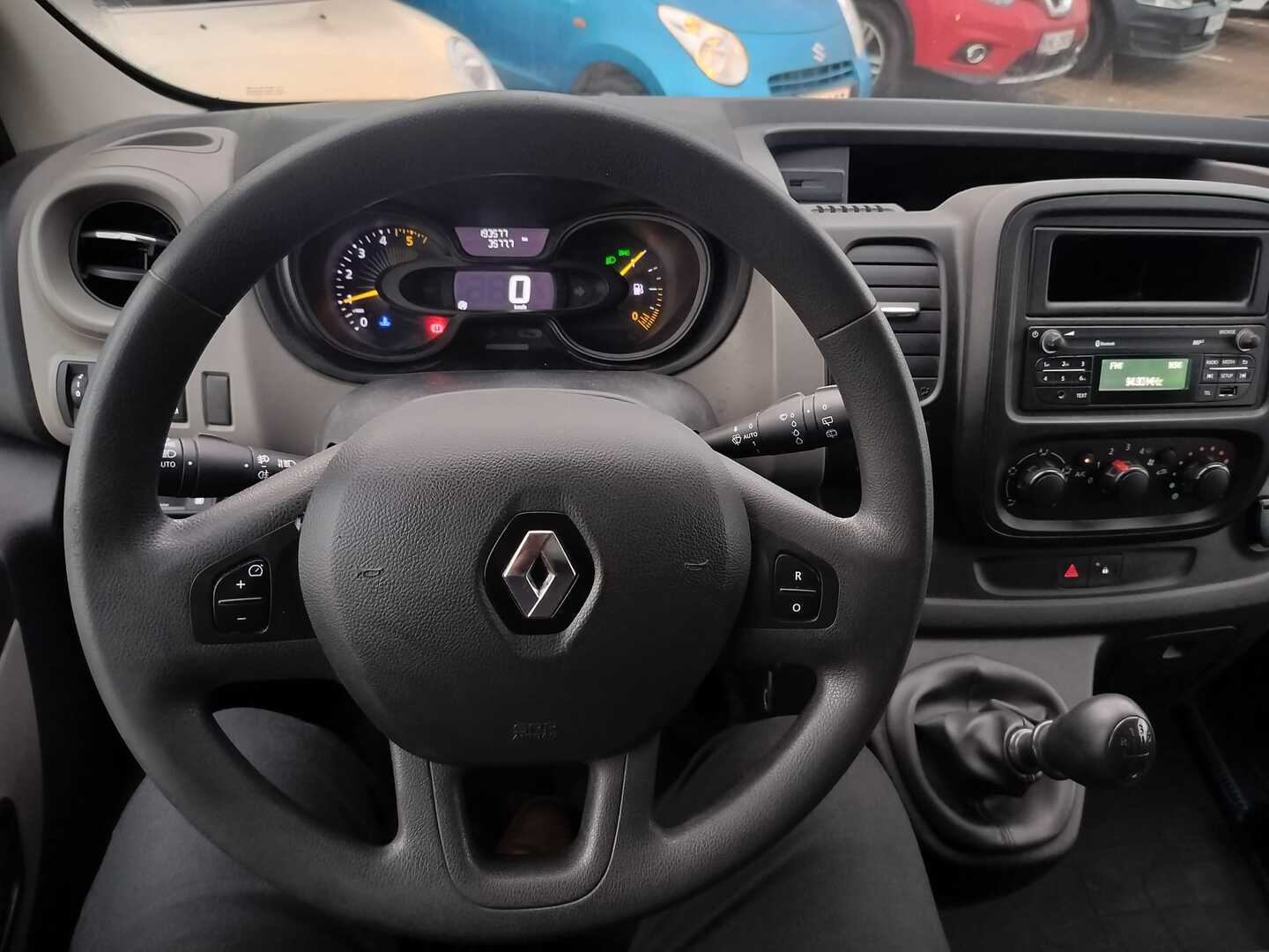 RENAULT Trafic 2016