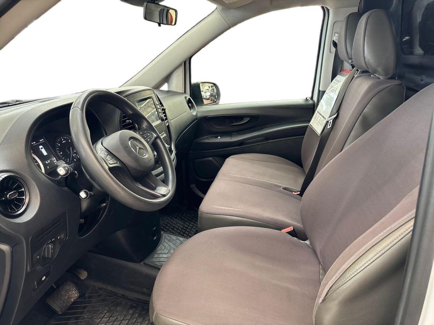 MERCEDES-BENZ Vito 11