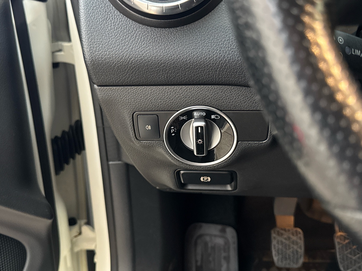 MERCEDES-BENZ CLA 2013