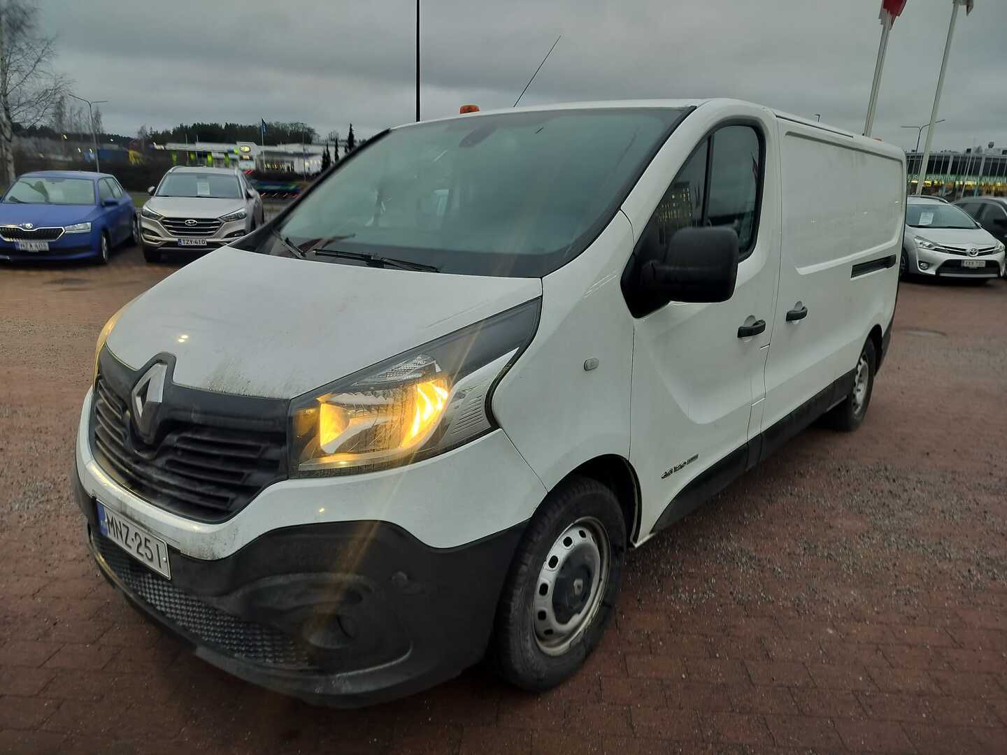 RENAULT Trafic 2016