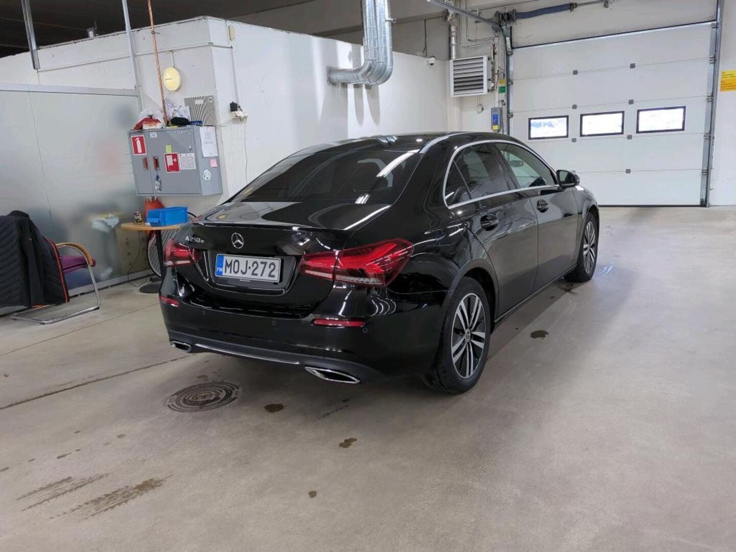 MERCEDES-BENZ A 2022