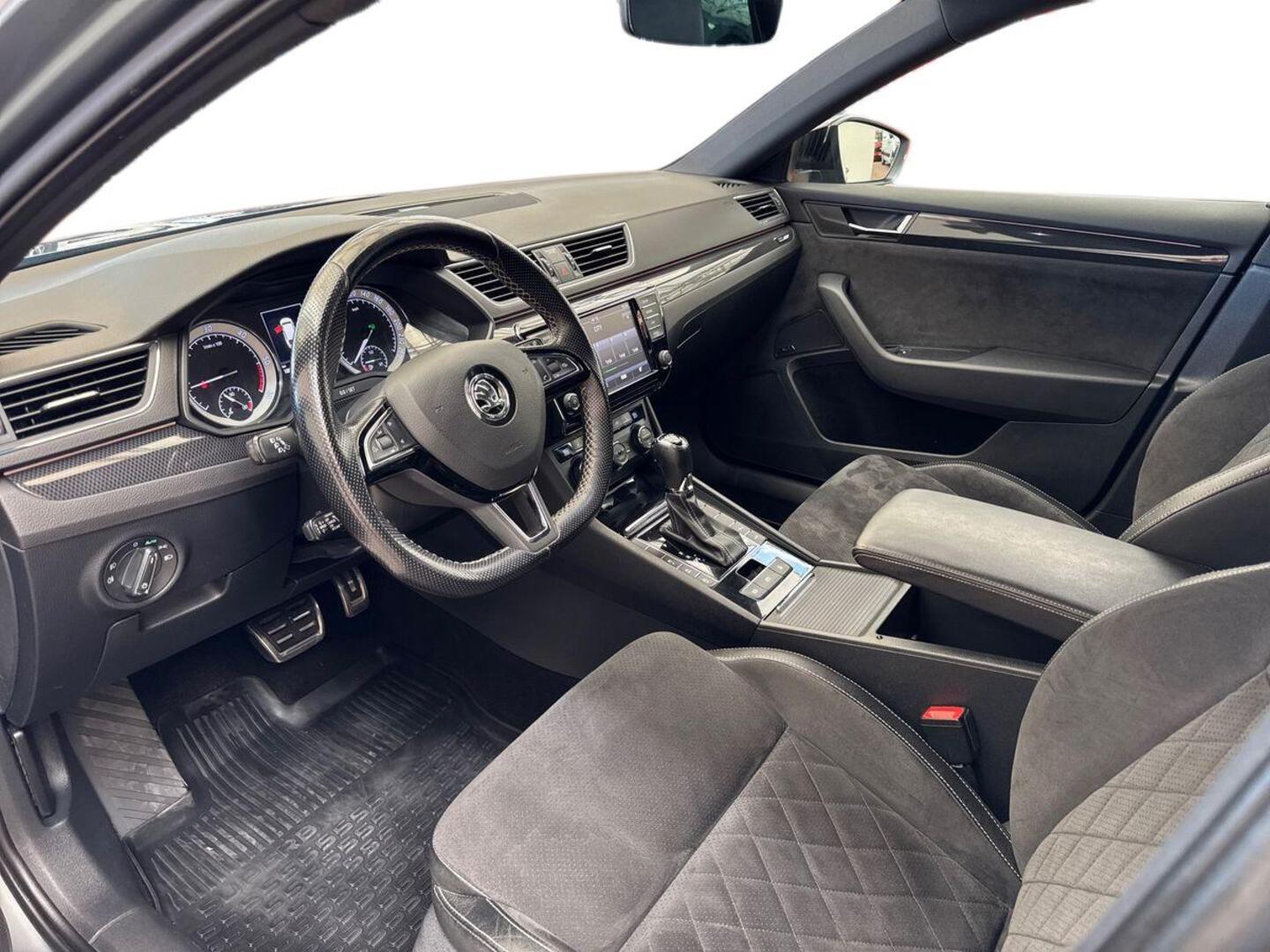 SKODA Superb 2017