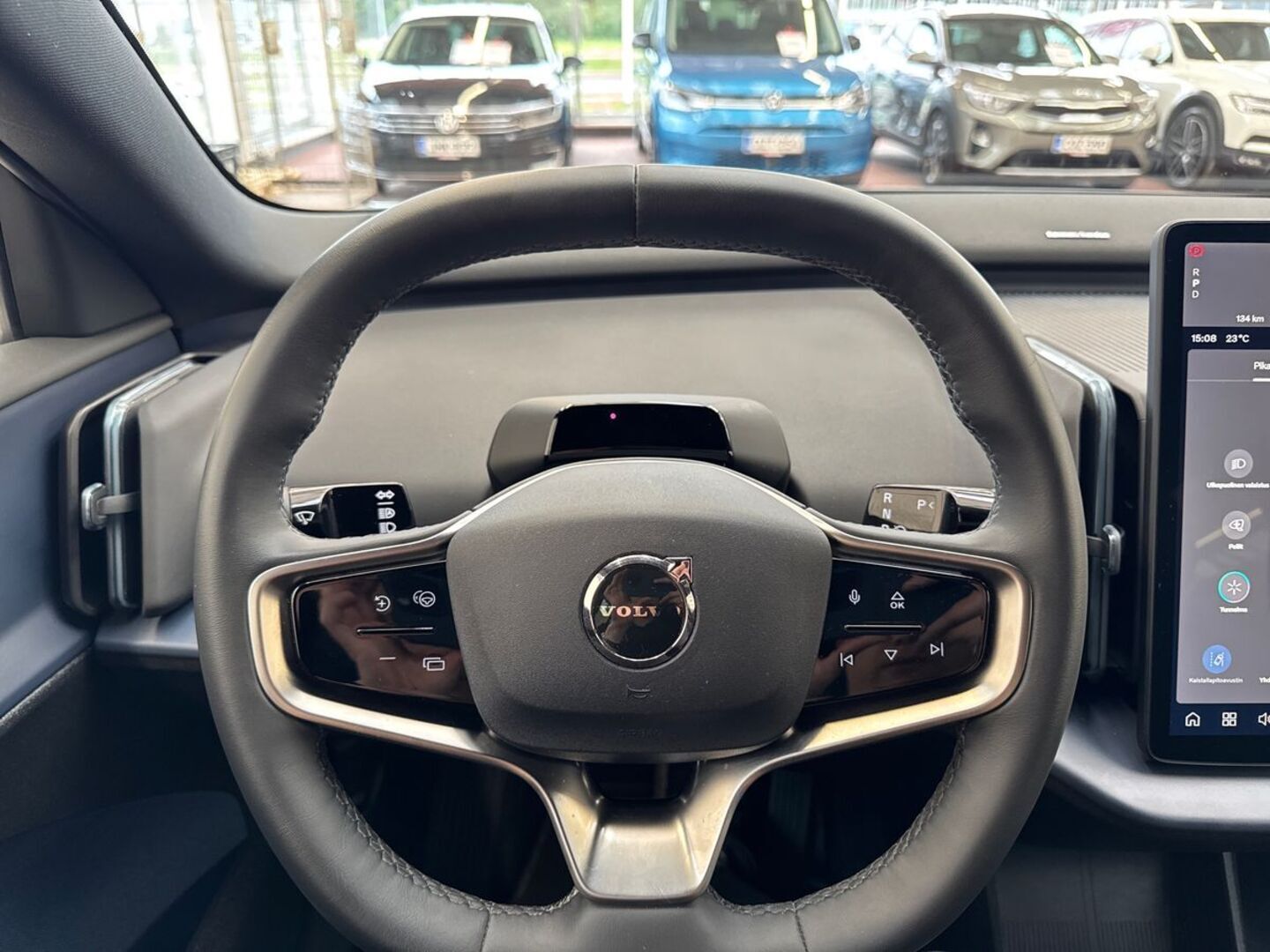 VOLVO EX30 17