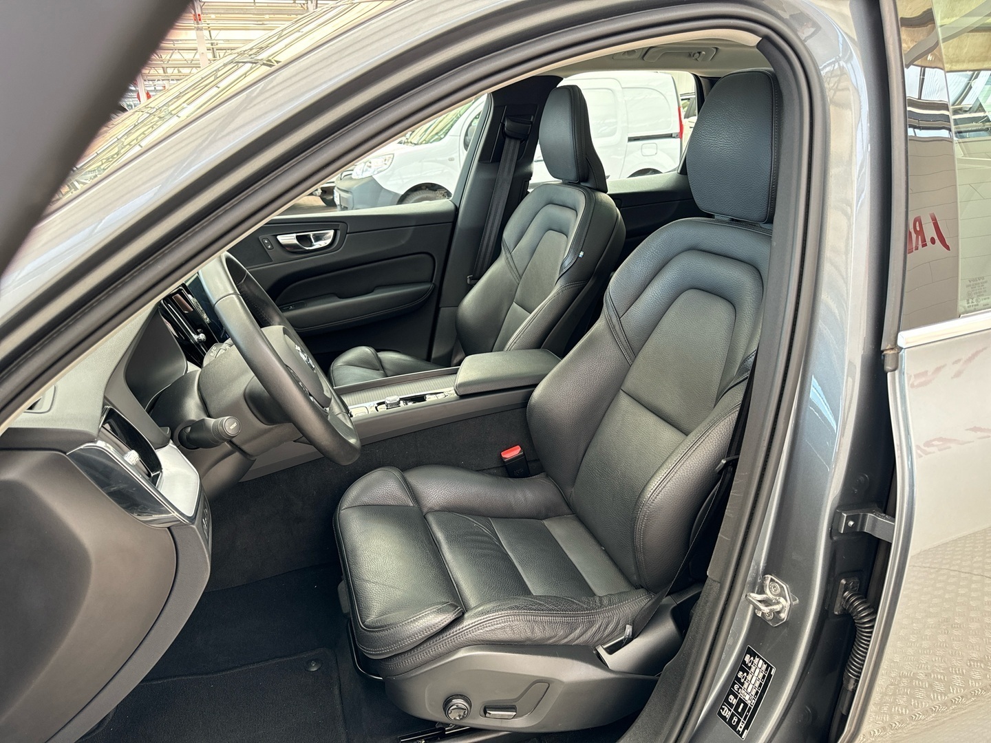 VOLVO XC60 2020