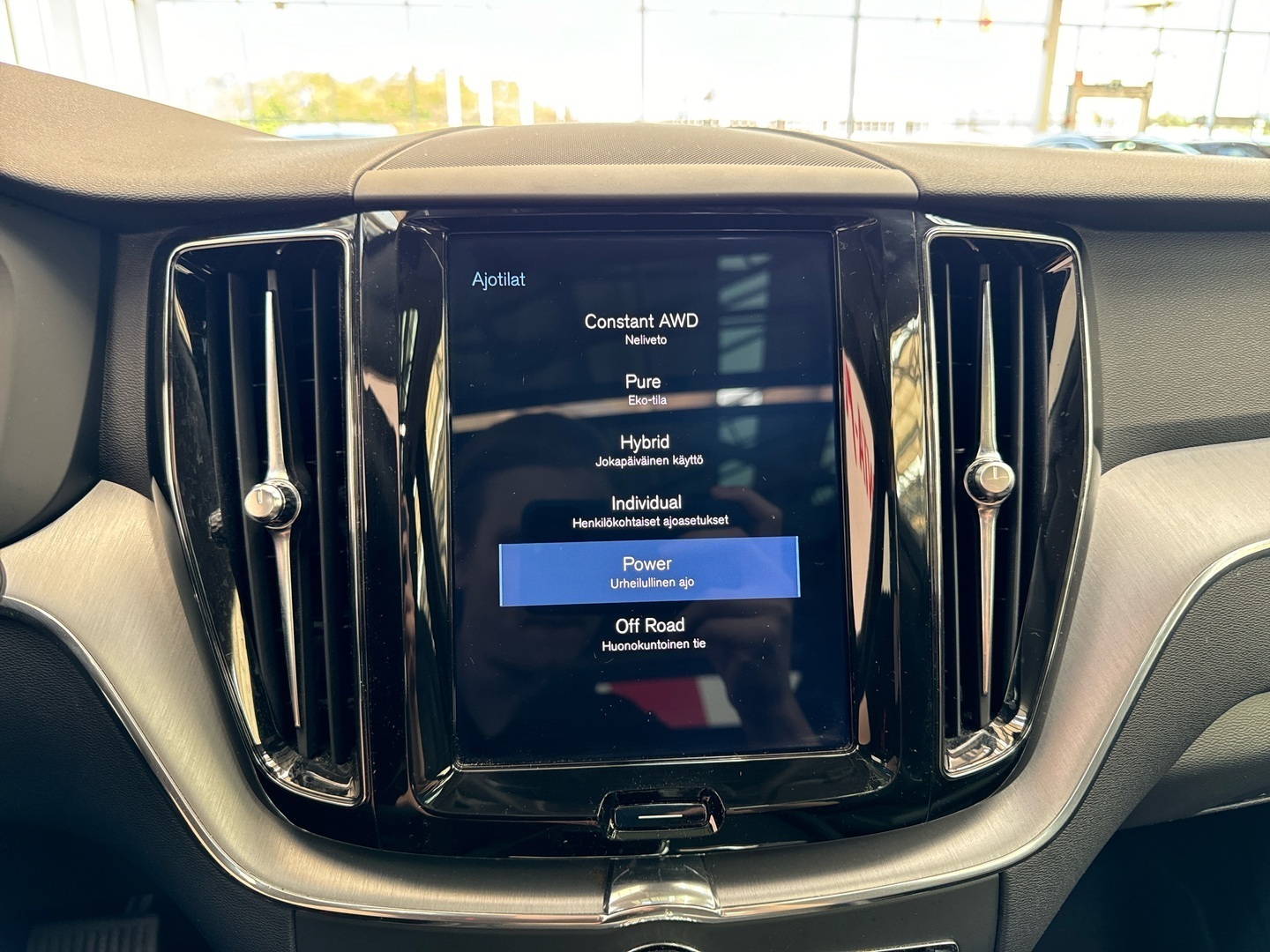 VOLVO XC60 2020
