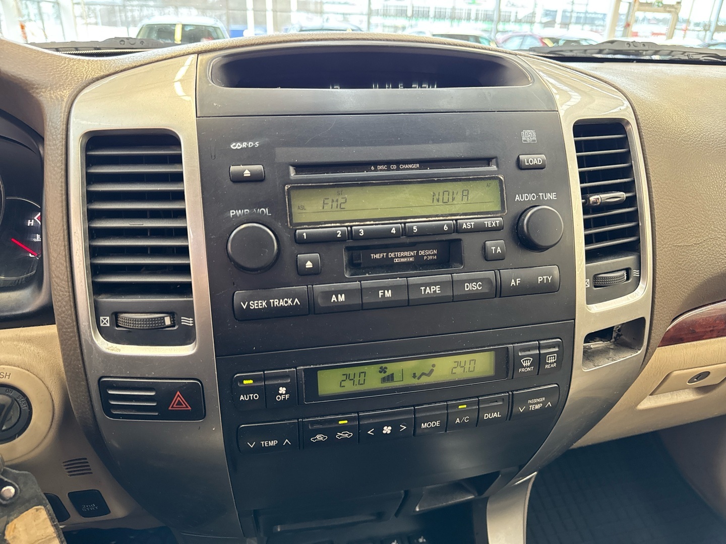 TOYOTA Land Cruiser 2004