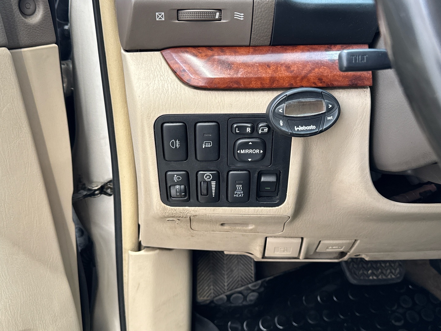 TOYOTA Land Cruiser 2004