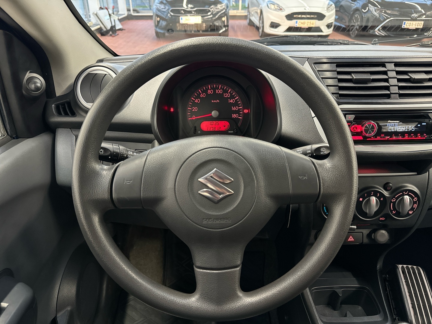 SUZUKI Alto 2013