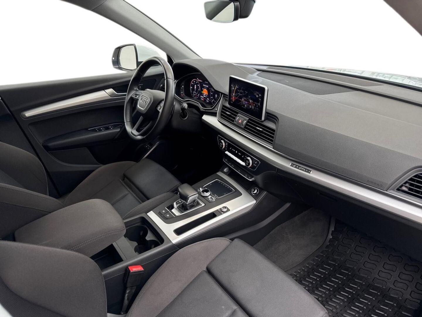 AUDI Q5 2020