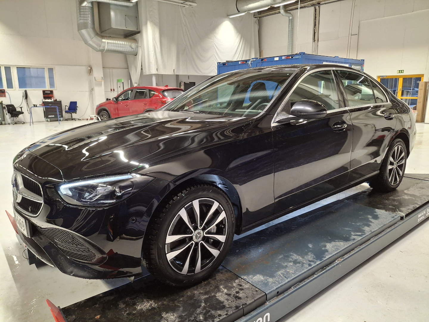 MERCEDES-BENZ C 2023