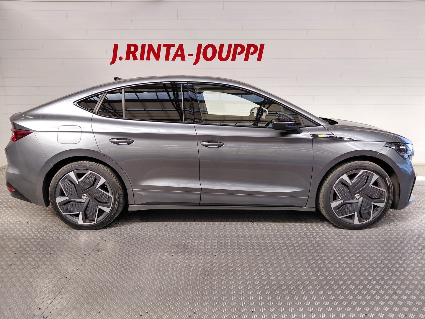 SKODA Enyaq 2023