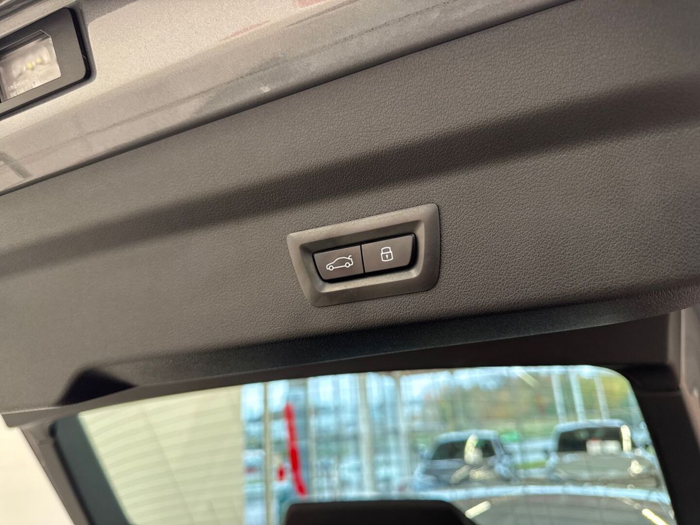 BMW iX2 2025