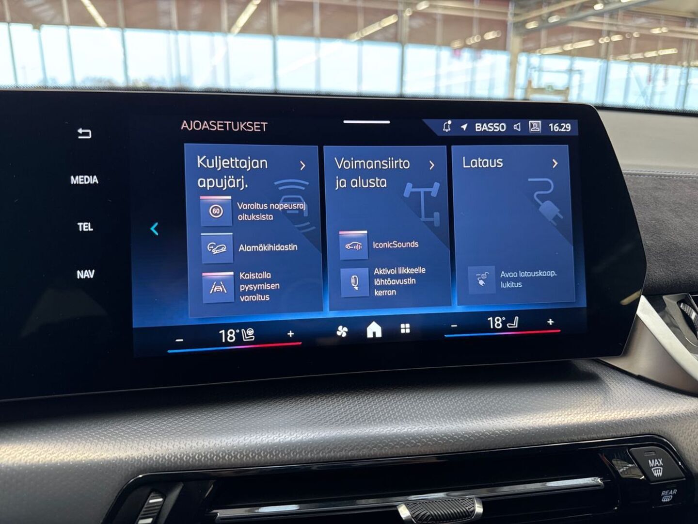 BMW iX2 2025