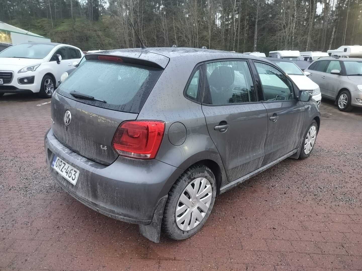 VOLKSWAGEN Polo 2010