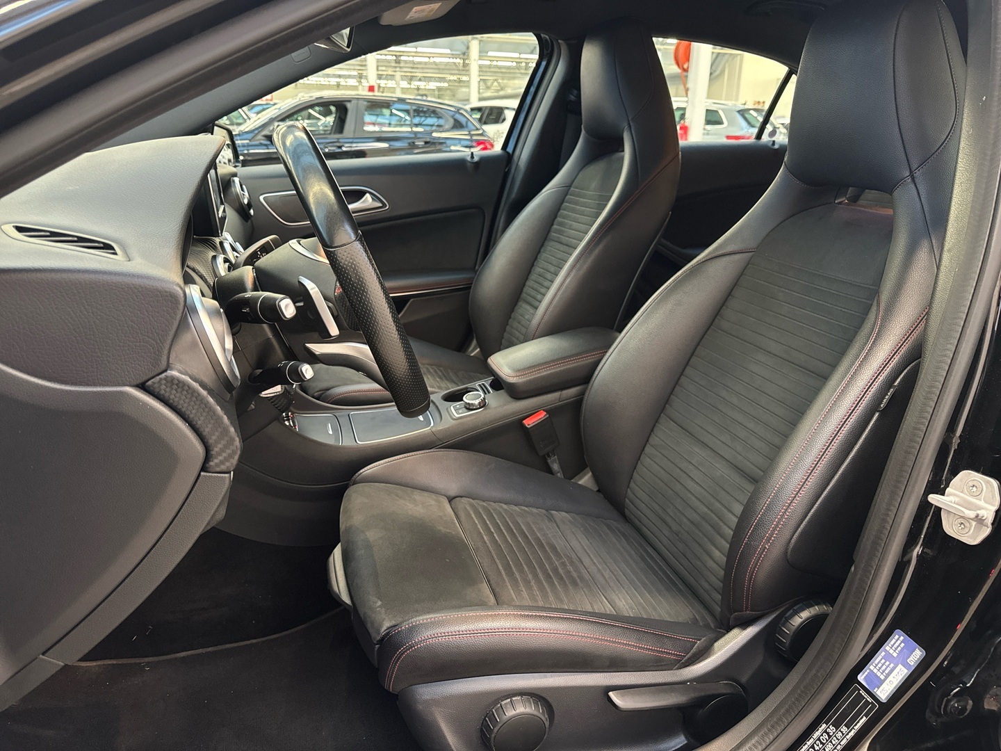 MERCEDES-BENZ A 2016