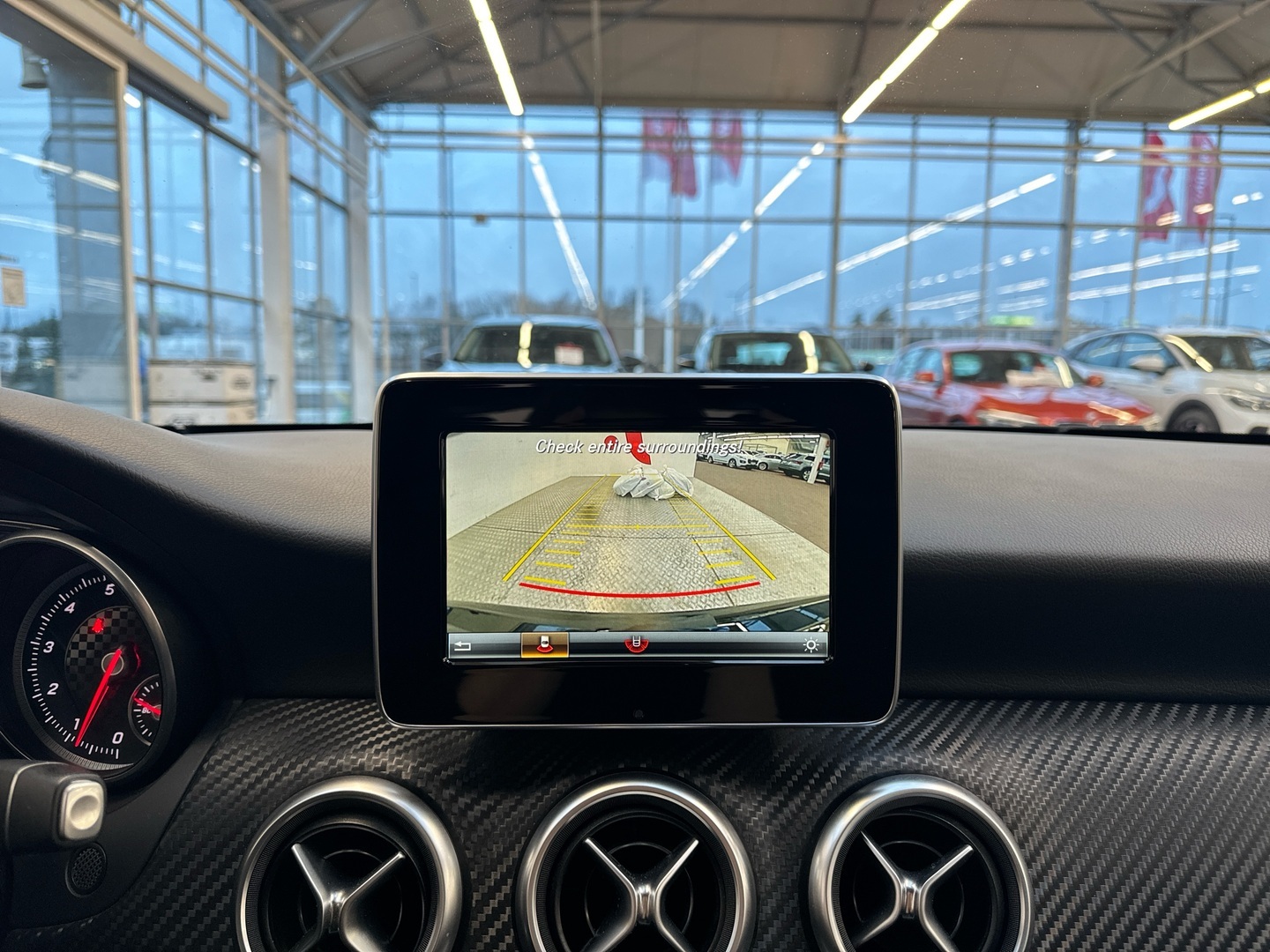 MERCEDES-BENZ A 2016