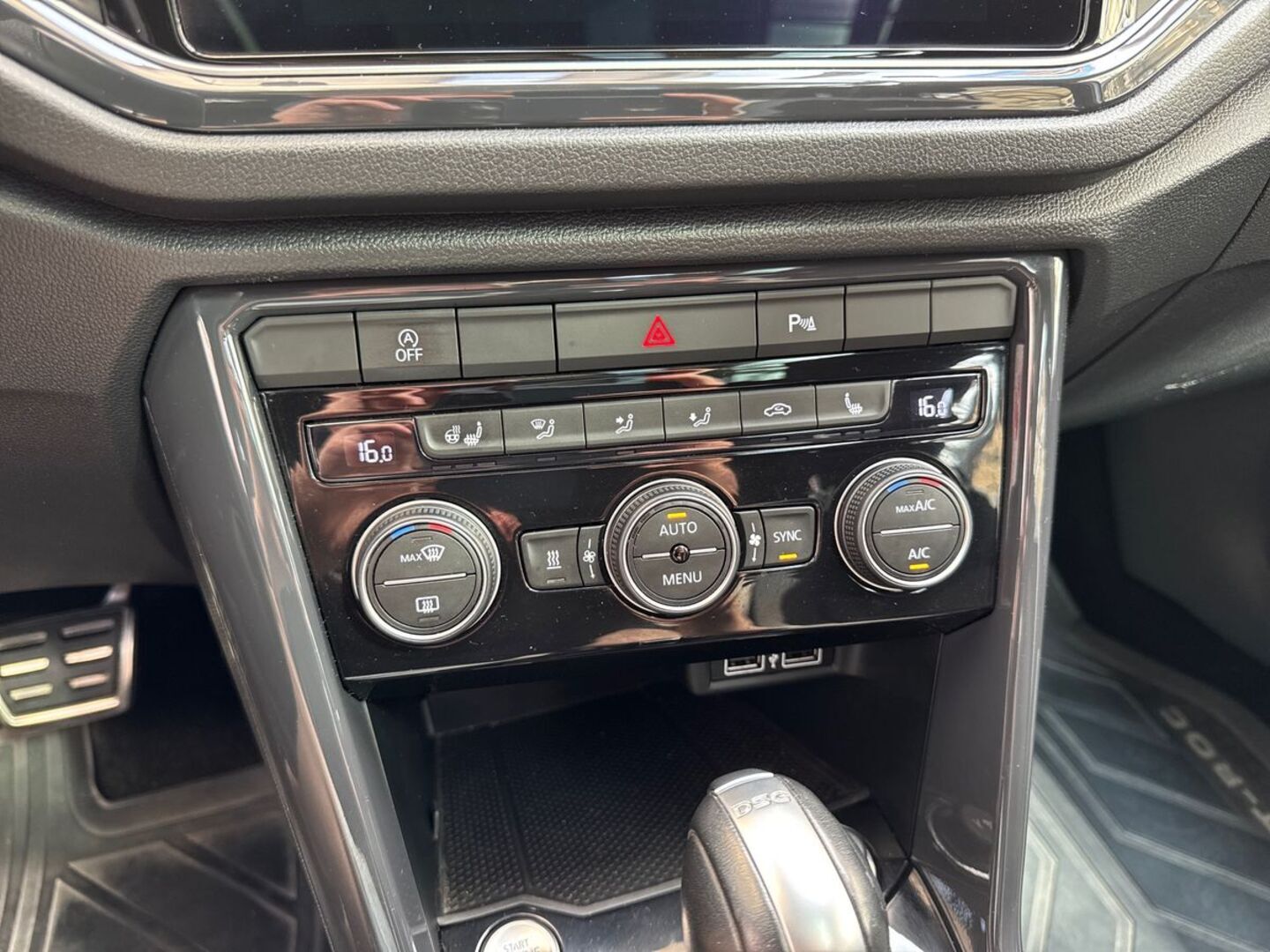 VOLKSWAGEN T-Roc 22