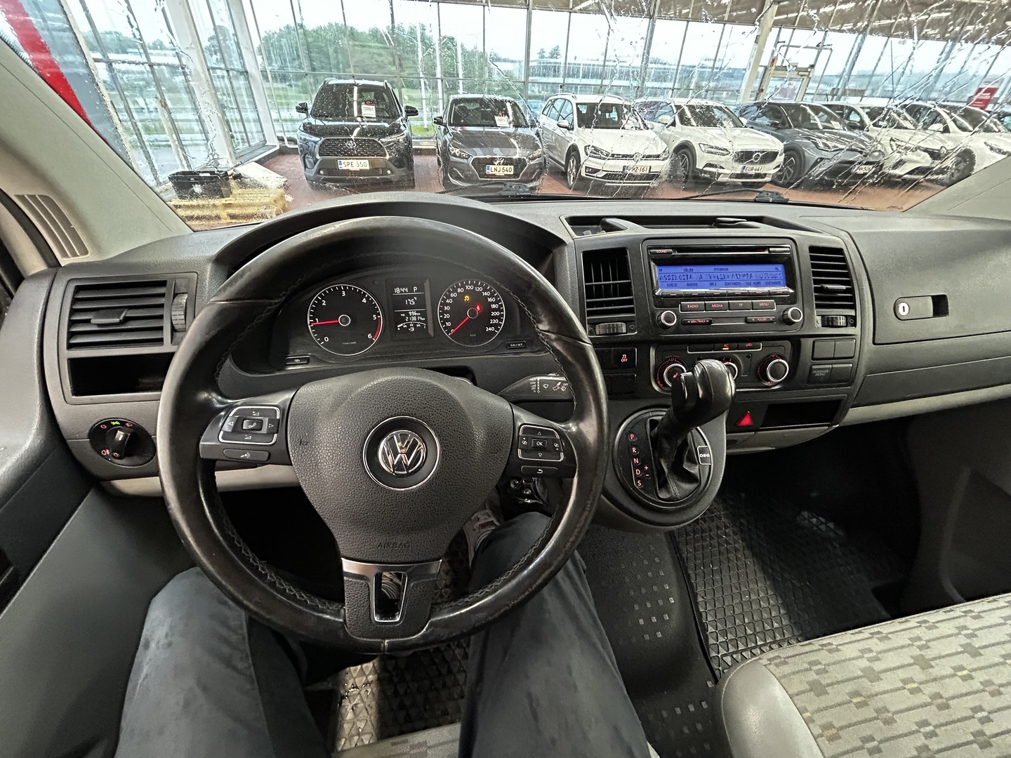 VOLKSWAGEN Transporter 2010