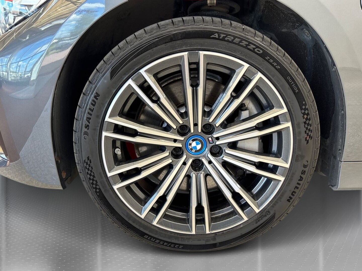 BMW 330 13