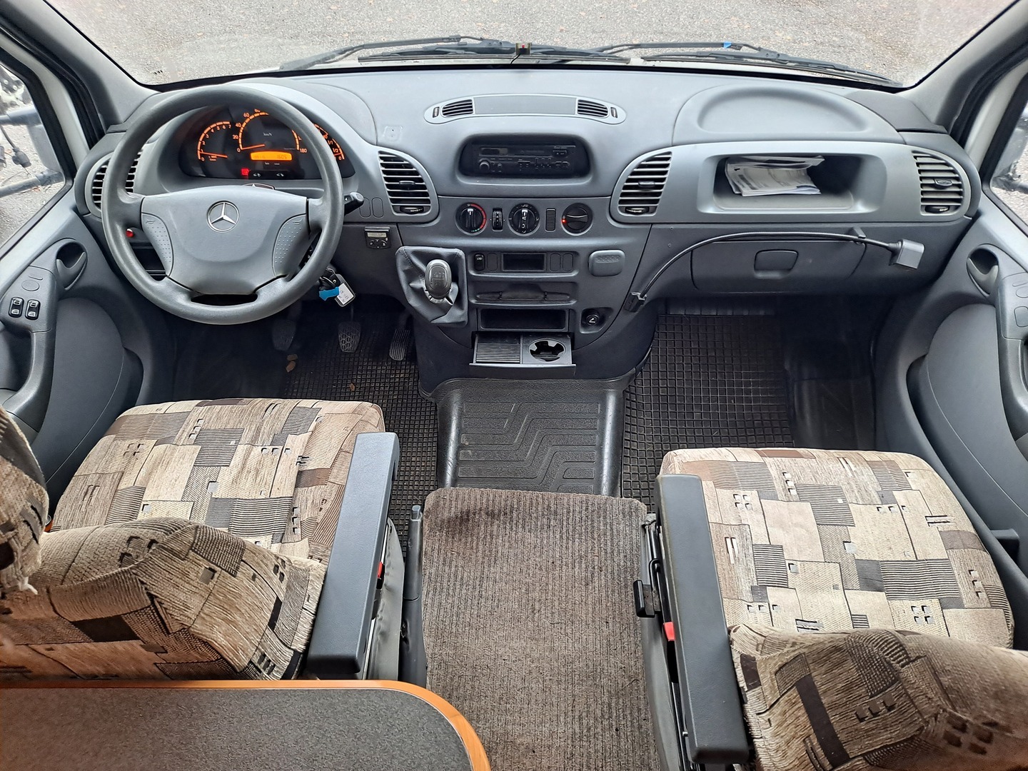 ADRIA STARGO 670 SP 2003