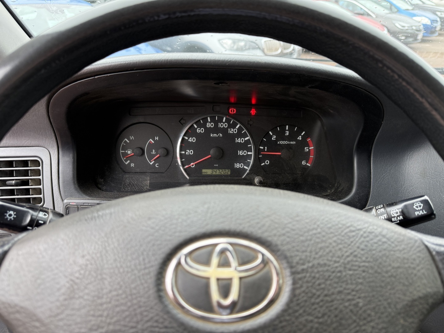 TOYOTA Hiace 2010