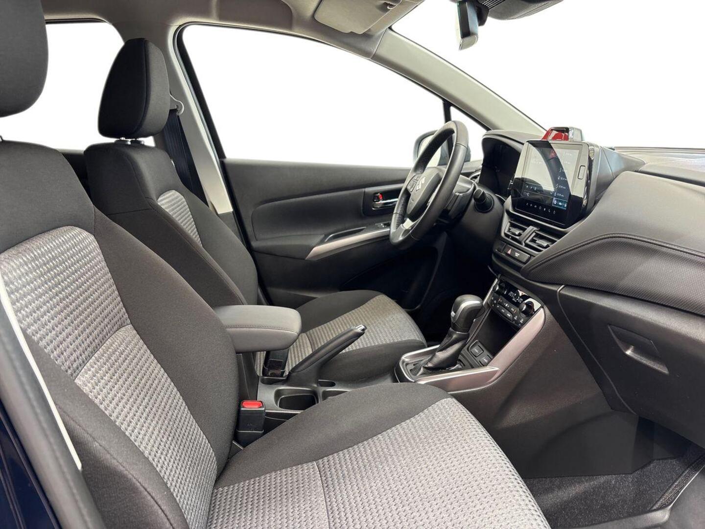 SUZUKI S-Cross 9