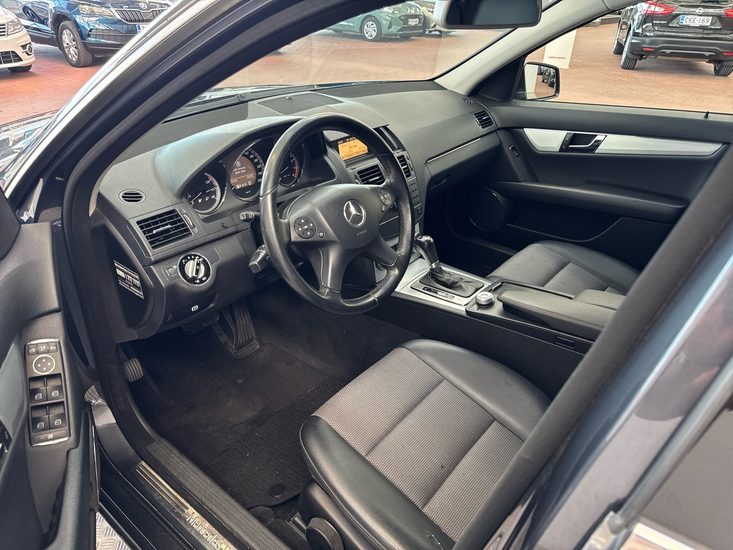 MERCEDES-BENZ C 2010