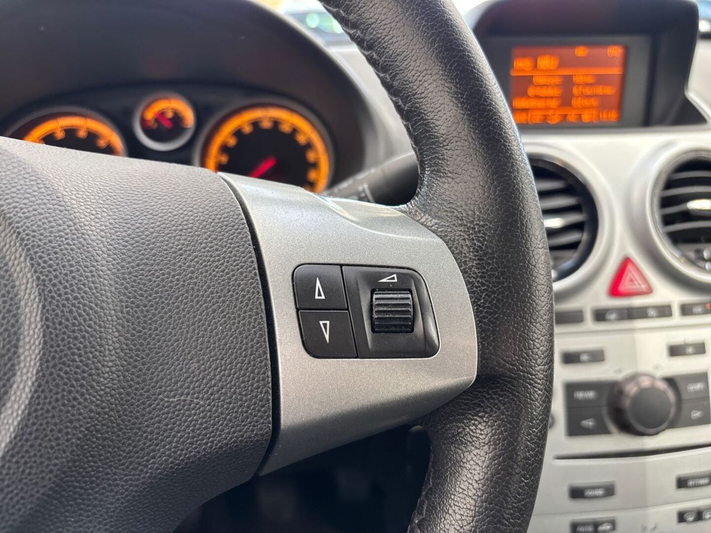OPEL Corsa 14
