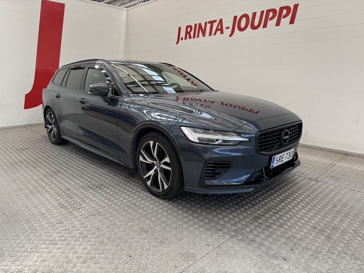 VOLVO V60 2020