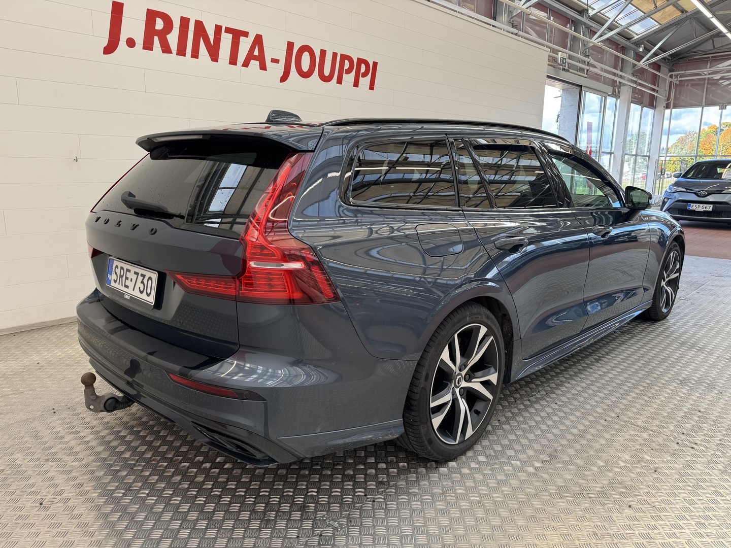 VOLVO V60 2020