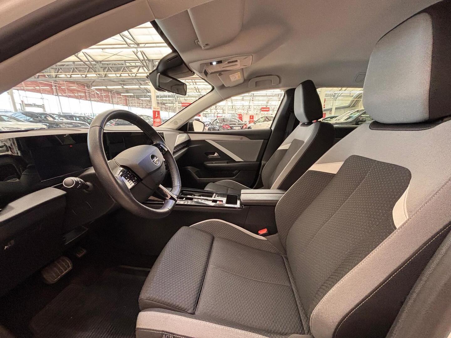 OPEL Astra 2024