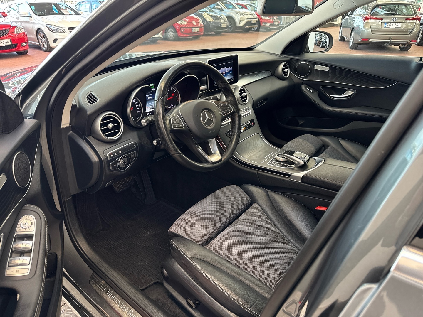 MERCEDES-BENZ C 2017