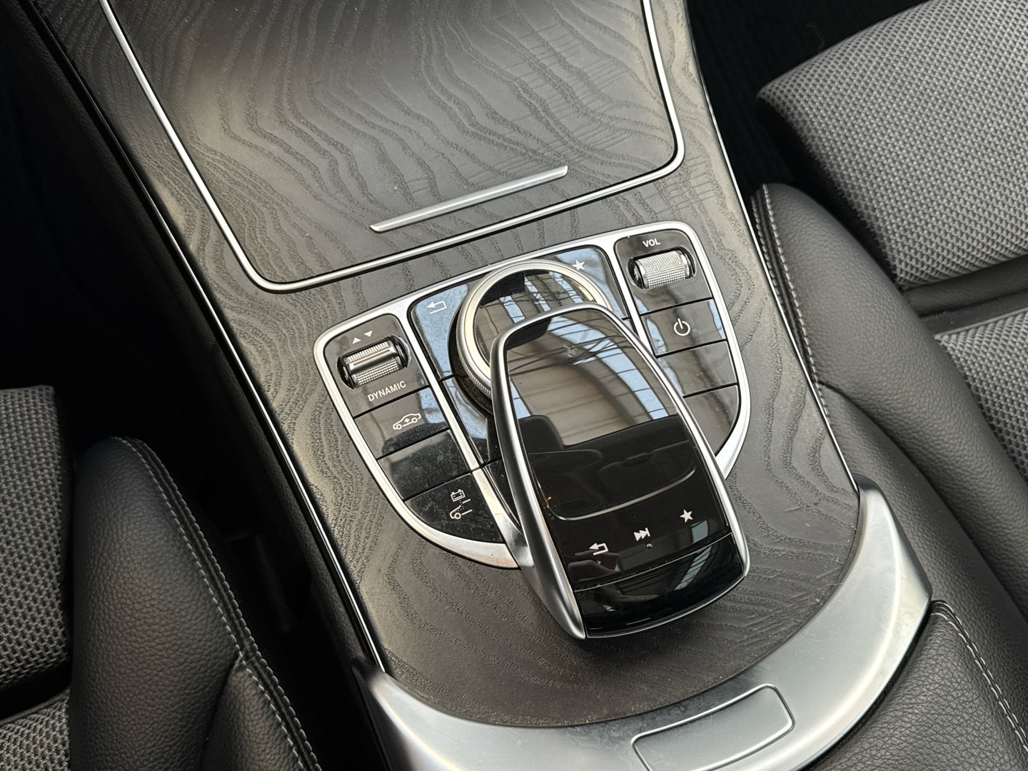 MERCEDES-BENZ C 2017