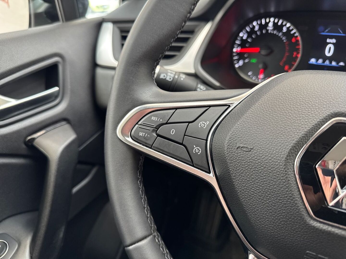 RENAULT Captur 2021