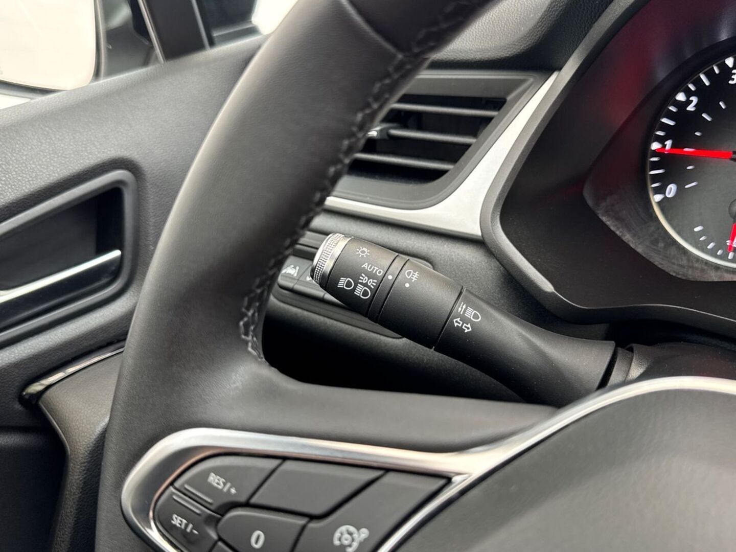 RENAULT Captur 2021