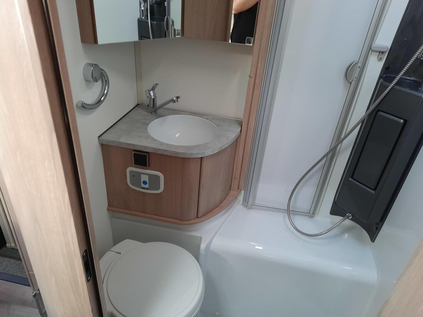 KABE Travel Master Classic 740 LGB 2021