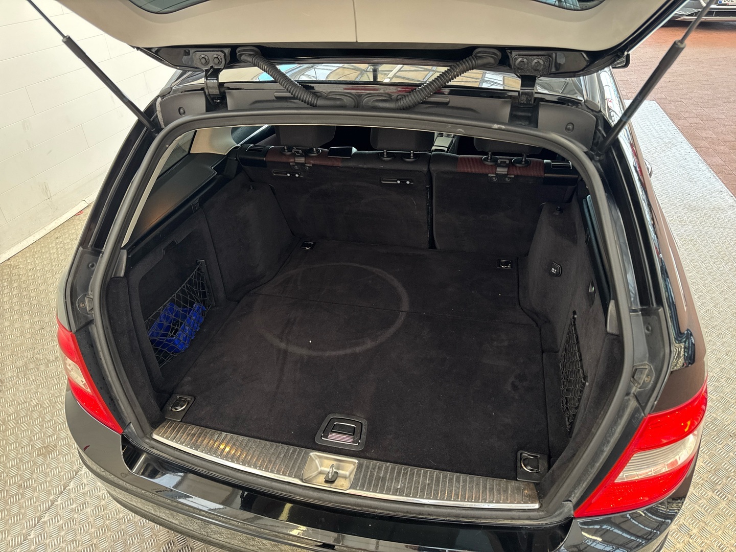 MERCEDES-BENZ C 2008