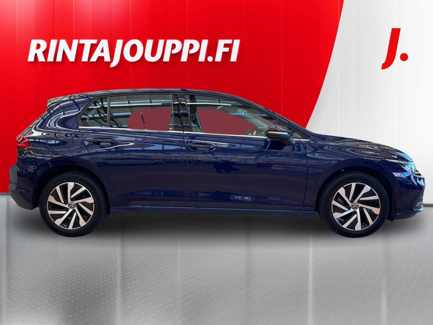 VOLKSWAGEN Golf 2023