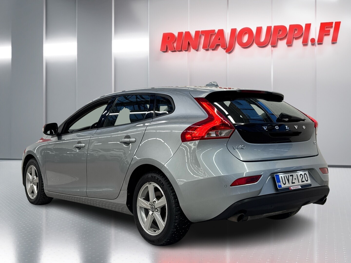 VOLVO V40 2013