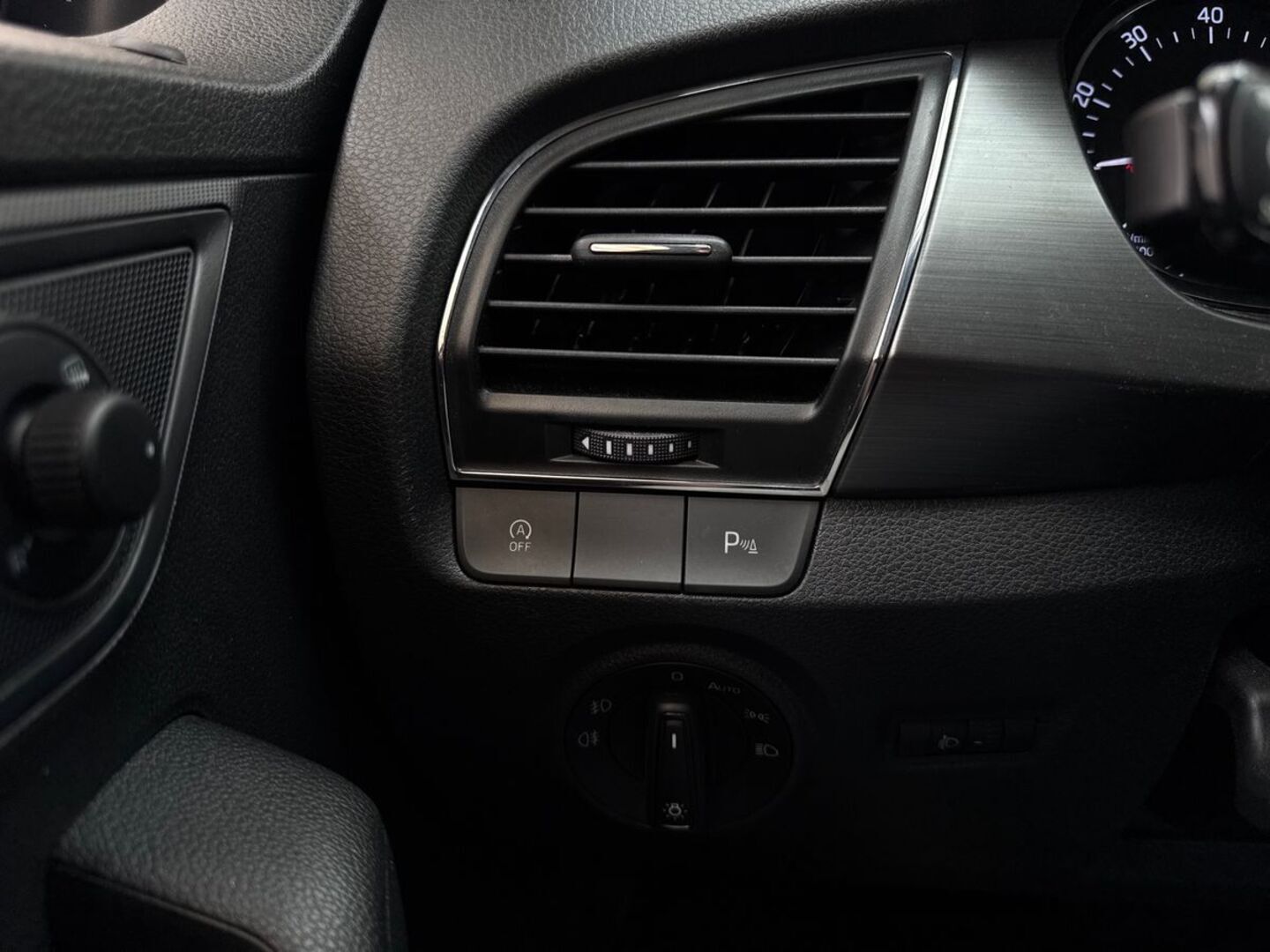 SKODA Fabia 23