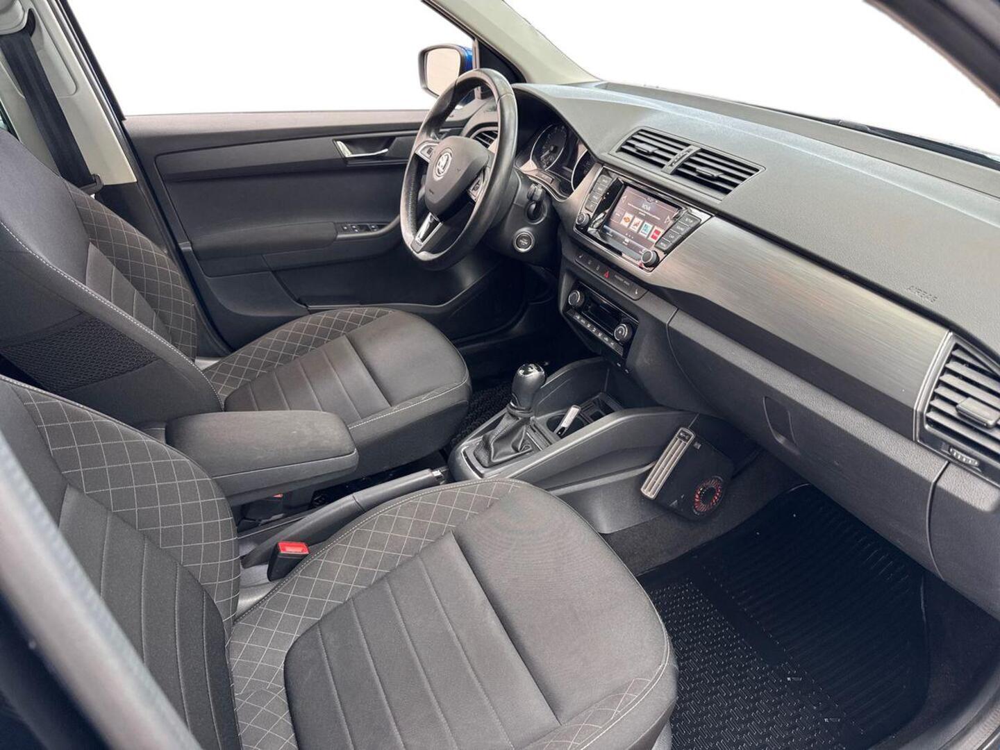 SKODA Fabia 9