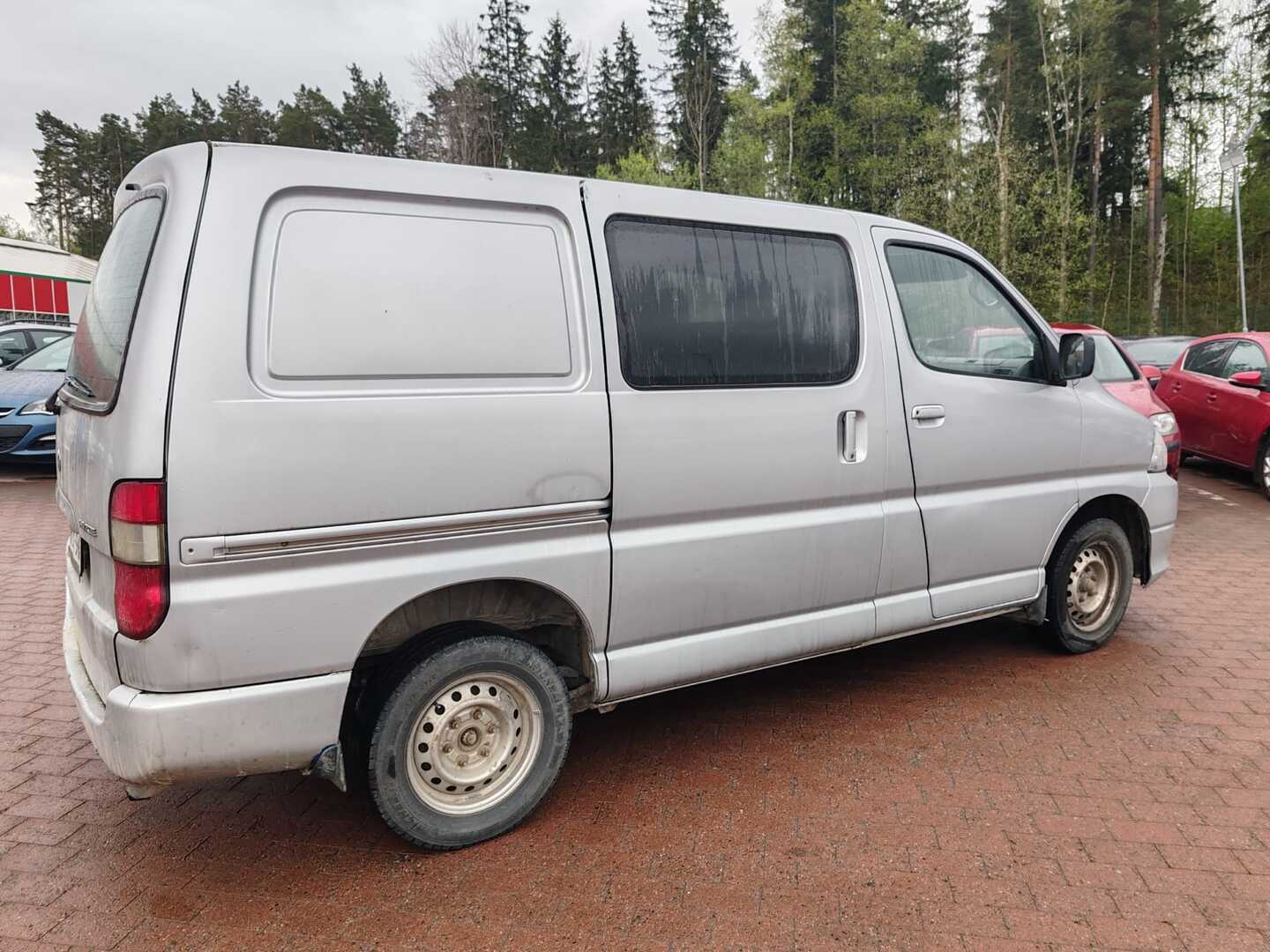 TOYOTA Hiace 2007
