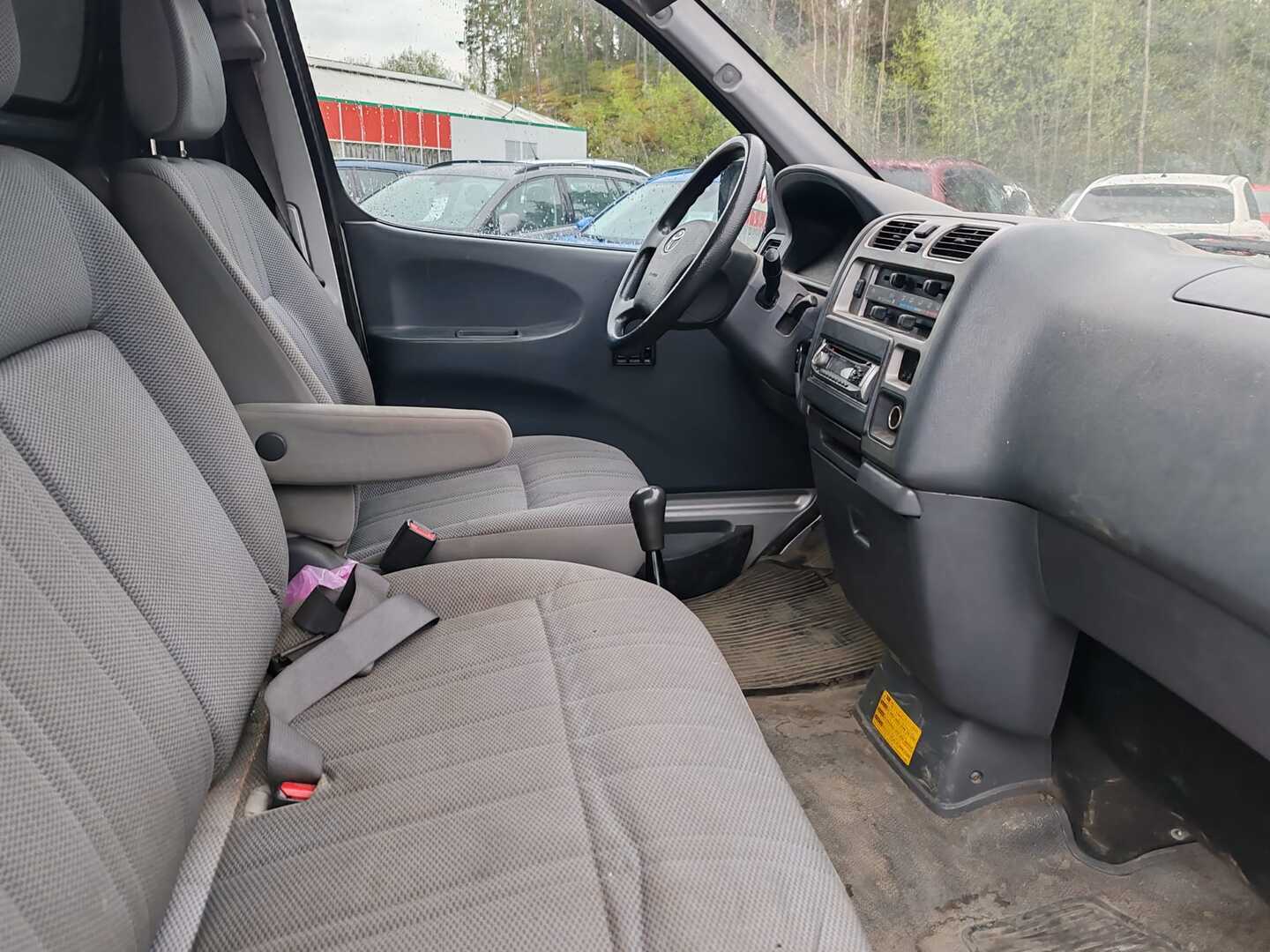 TOYOTA Hiace 2007