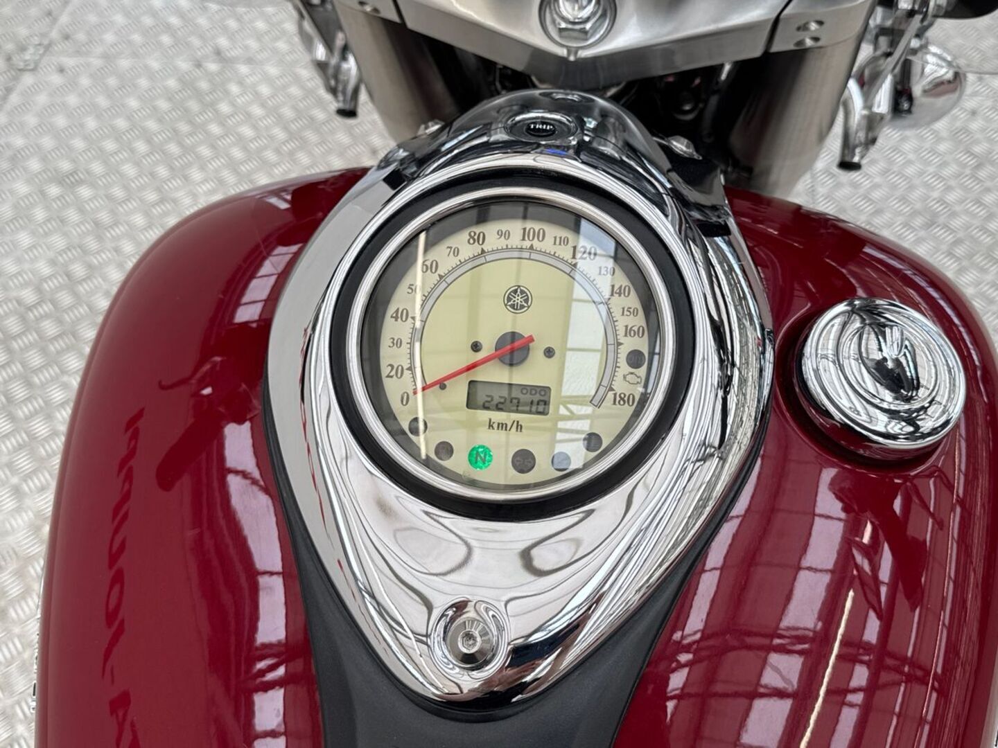 YAMAHA XVZ 2000